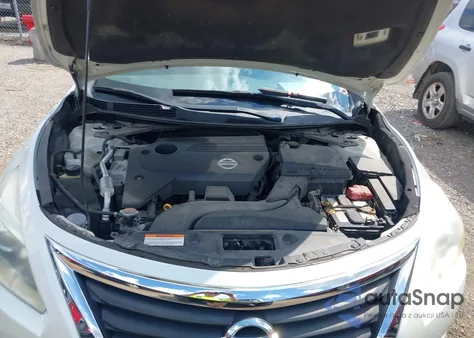 2014 Nissan Altima 2.5/2.5 S/2.5 Sl/2.5 Sv z USA, uszkodzony, nr VIN 1N4AL3AP5EC288165